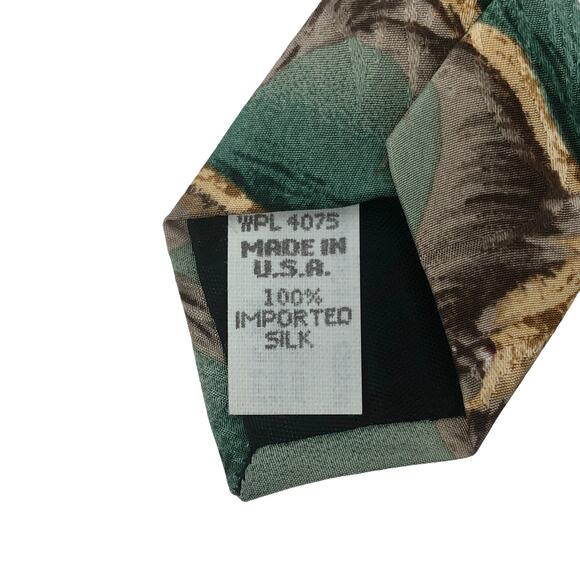 Elephant Seal Tie - Picture 6 of 6